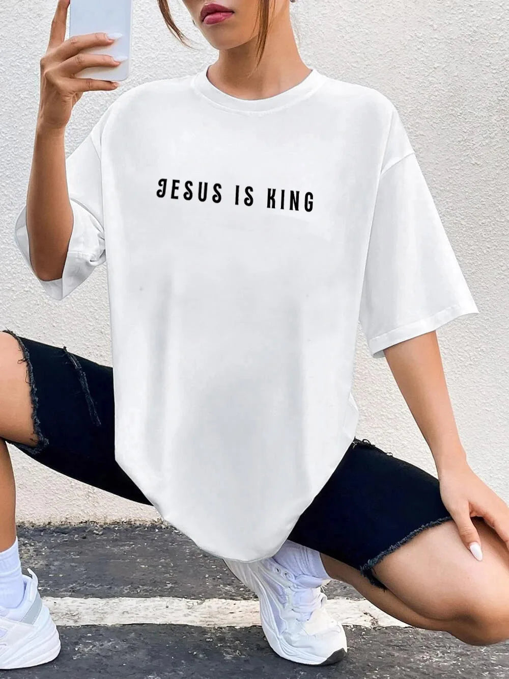 Jesus Is King, The King Is Coming Oversized T-Shirt – Trendy Christian Loose Fit for Women